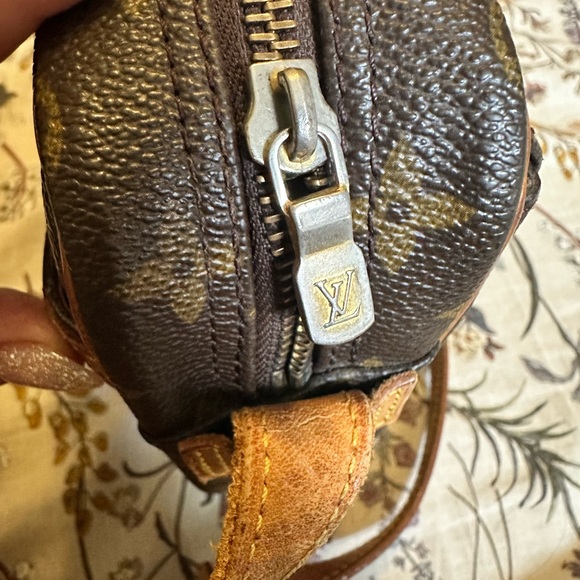 LOUIS VUITTON JEUNE FILLE GM CROSSBODY BAG PURSE MONOGRAM - Picture 11 of 15